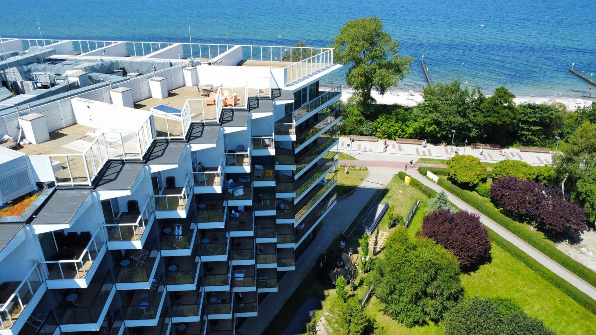 6 Pietro Seaside Apartment Kolobrzeg Exterior photo
